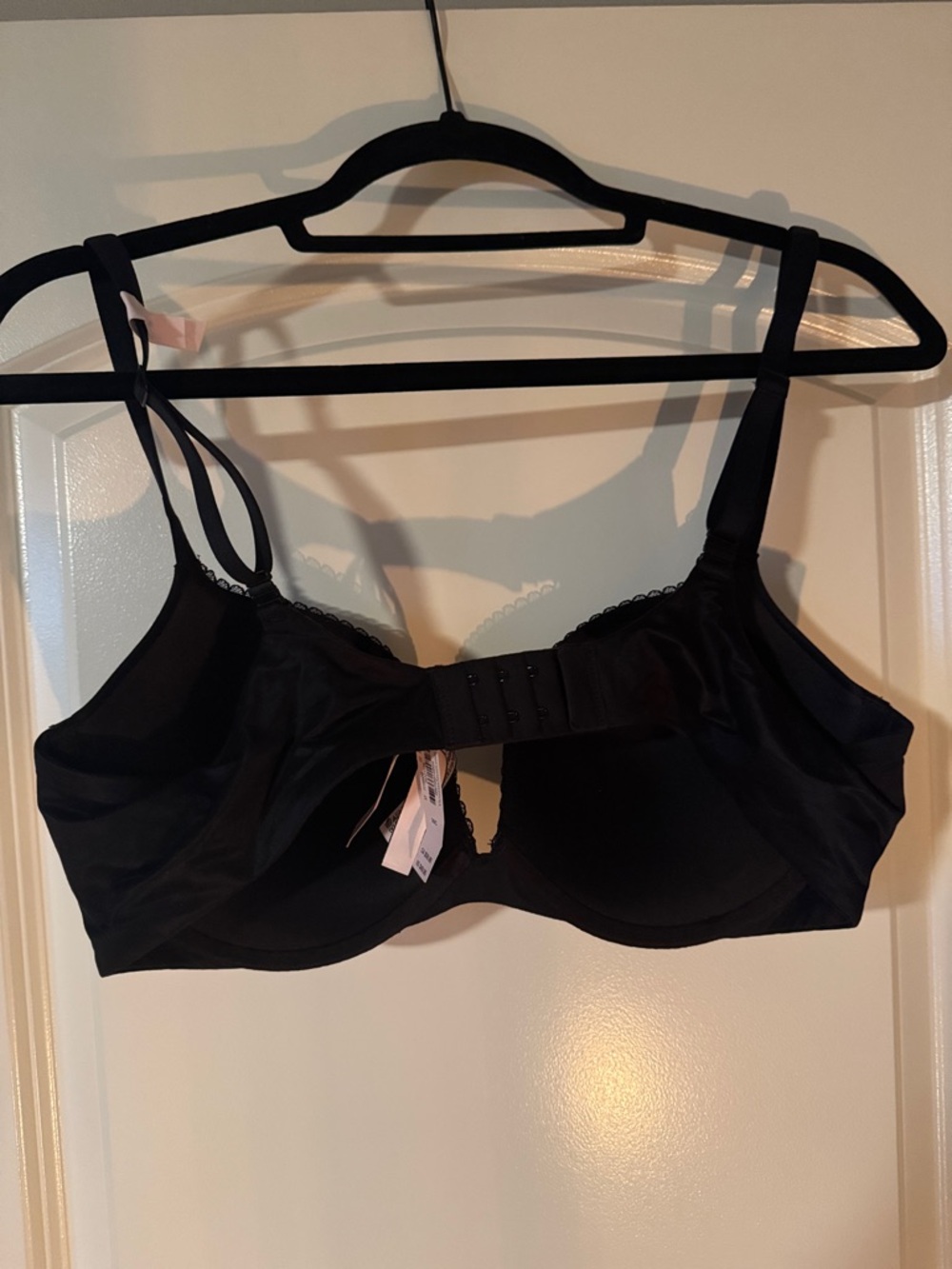 Victoria's Secret Black Smooth T-Shirt Bra - Molded Cups - Picture 3 of 5